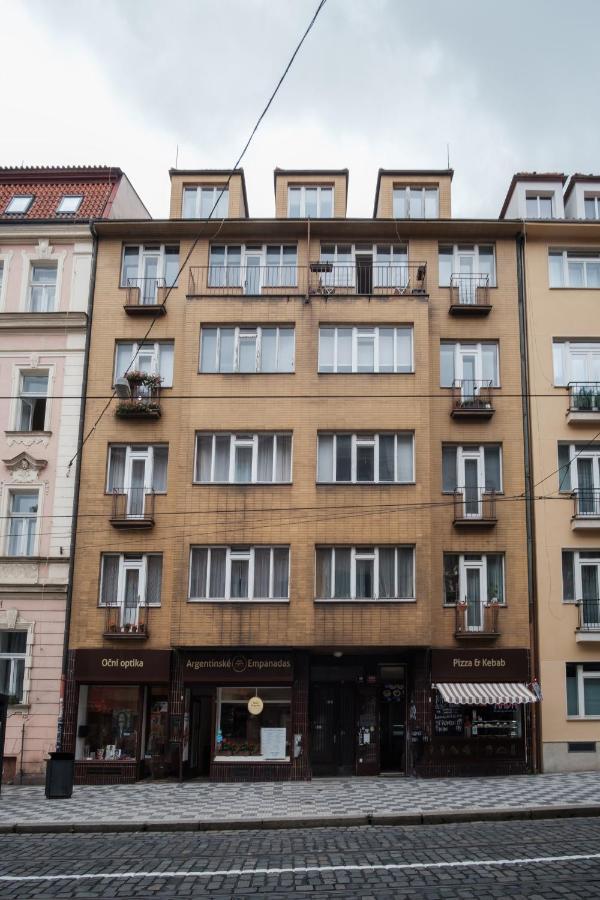 Airy Apartment Near Charles Bridge By Prague Days Zewnętrze zdjęcie